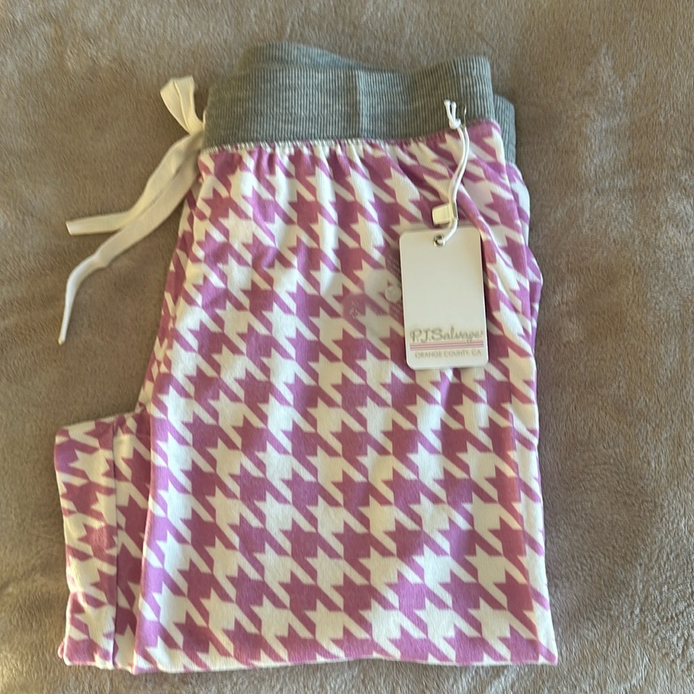 P.J. SALVAGE LUXURIOUSLY SOFT LOUNGE/PJ BOTTOMS “ Ivory/Pink”  (S) BNWT